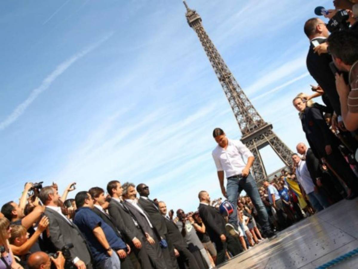 Zlatan y la Torre Eiffel se disputan París