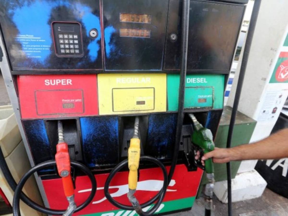 Conflictos externos traerán más aumento a combustibles