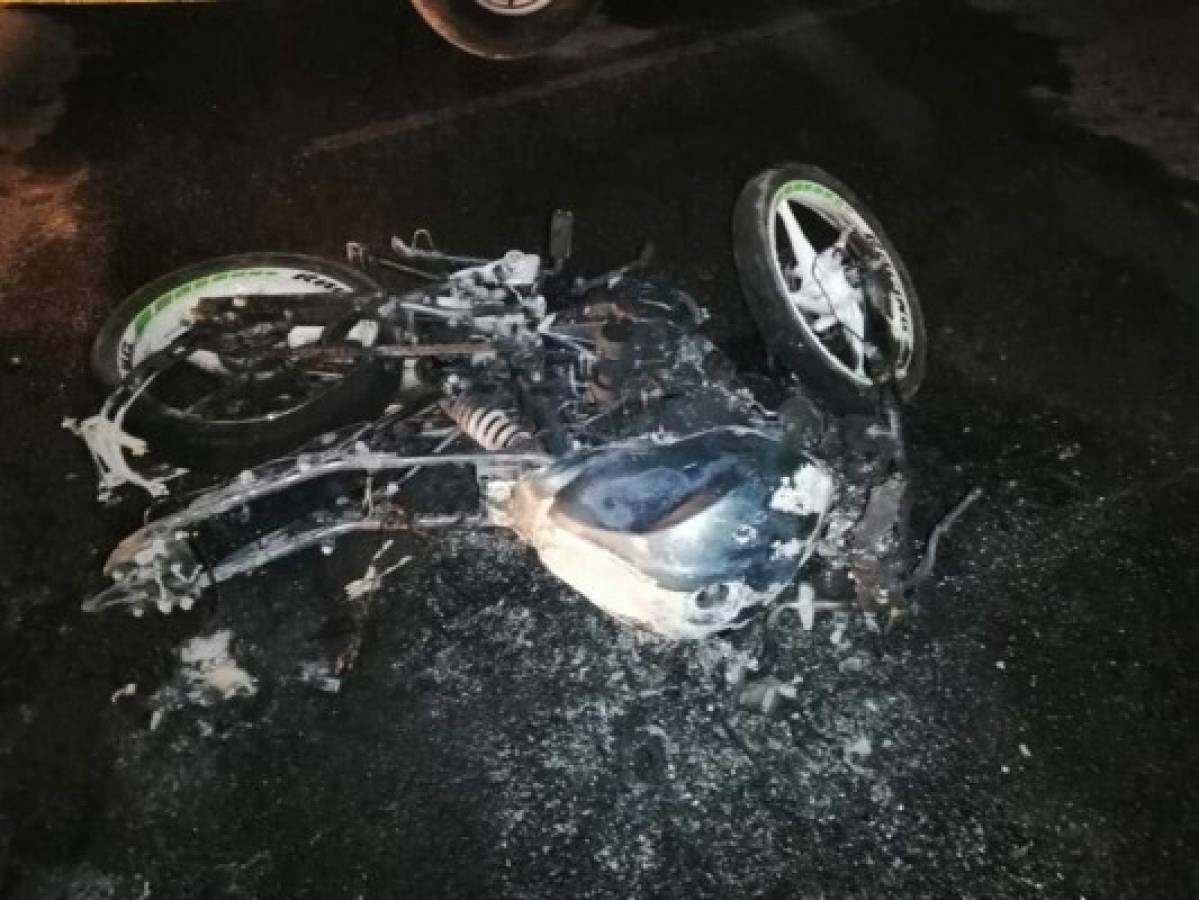 Motociclista muere calcinado tras impactar contra un vehículo en Choluteca
