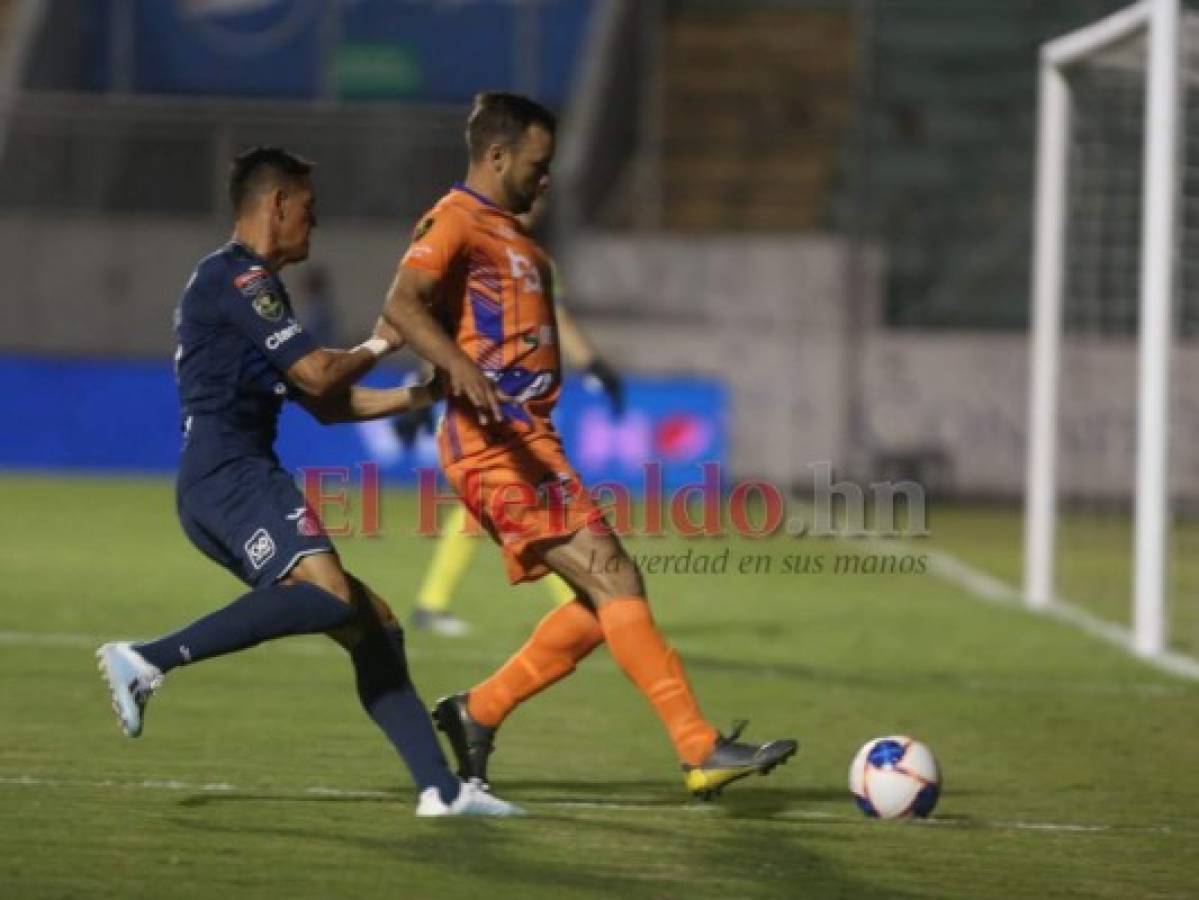 Motagua empata 0 - 0 ante Lobos de la UPN en el Nacional