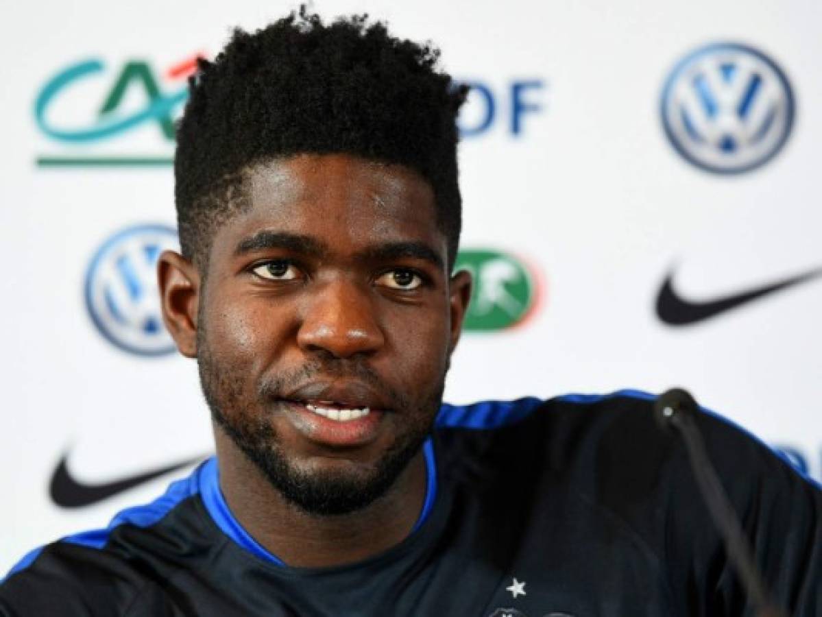 El Barcelona anuncia el fichaje del francés Umtiti