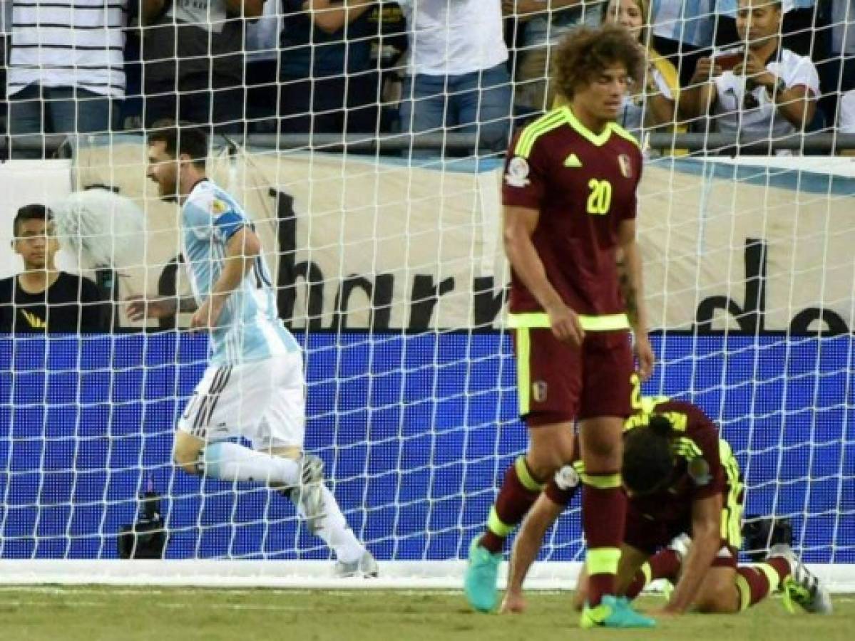 Messi marca e iguala récord de Batistuta como goleador histórico argentino