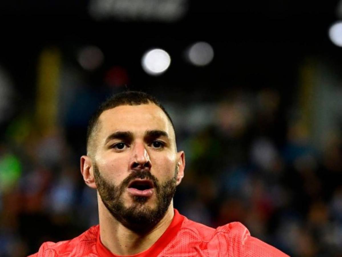 Benzema entrena con normalidad recuperado de su lesión muscular