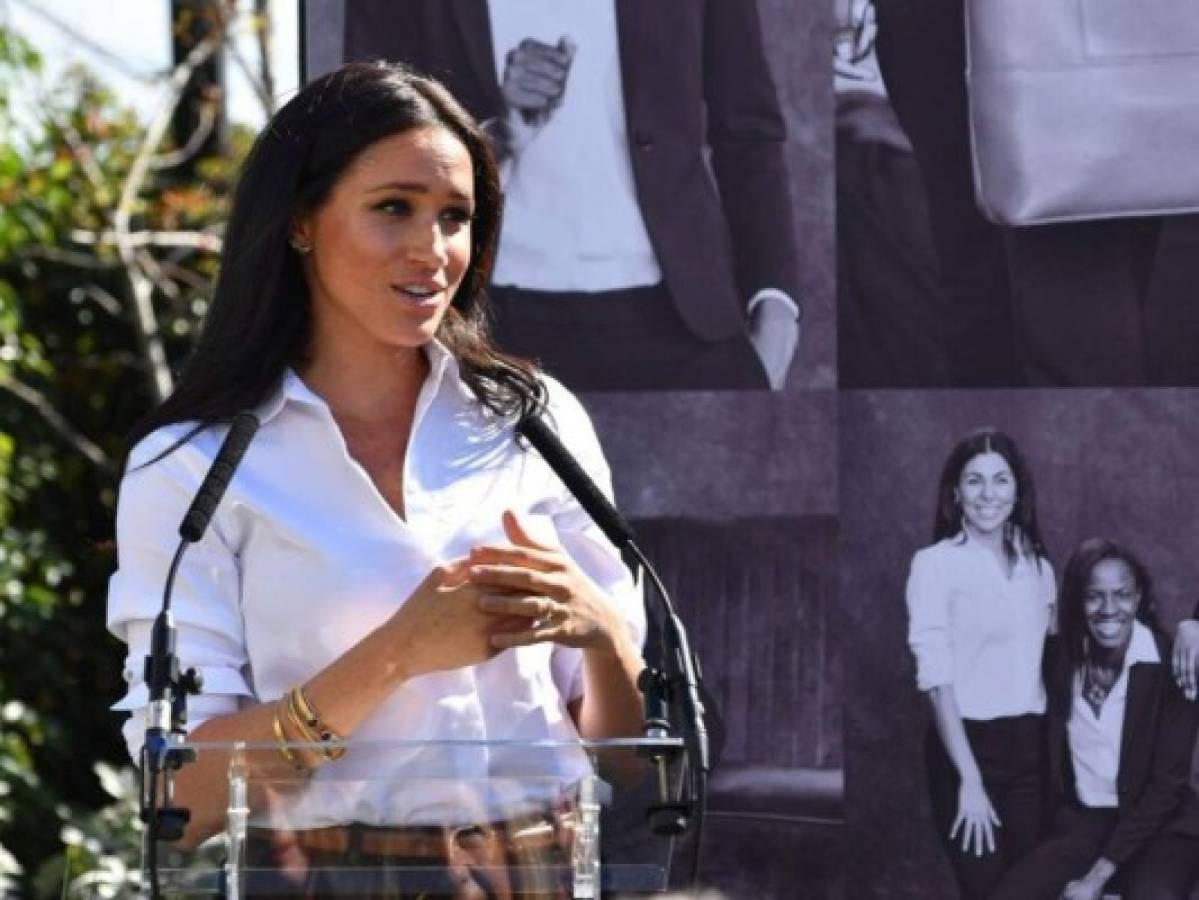 Meghan Markle inaugura nueva línea de ropa femenina