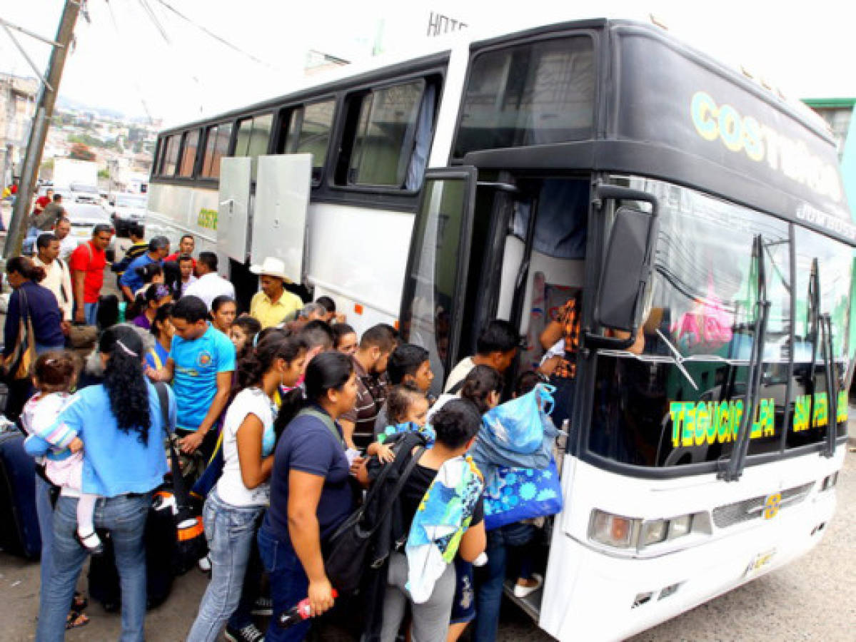 Éxodo para recibir el Año Nuevo en el interior del país