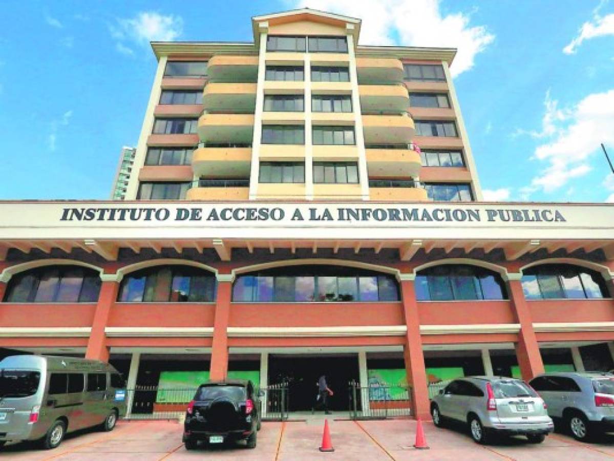 IAIP solicita suspender a nueve alcaldes y a Marlon Escoto