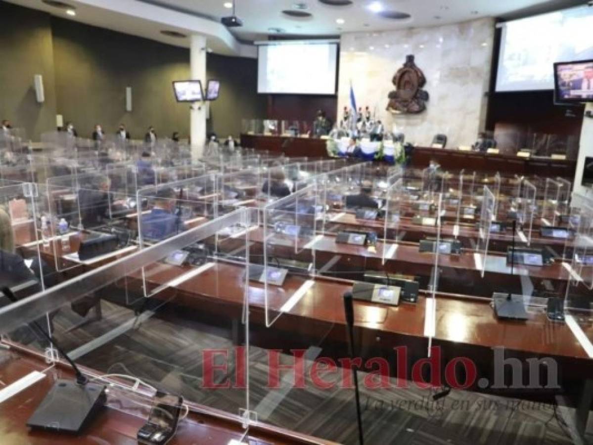 Buscan ampliar a 2022 el período de sesiones del actual Congreso Nacional