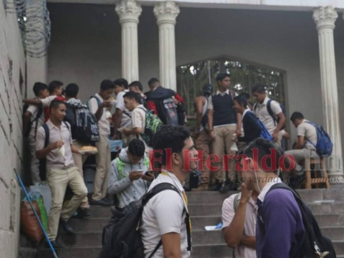 Estudiantes del Milla Selva y Técnico Honduras toman instalaciones educativas