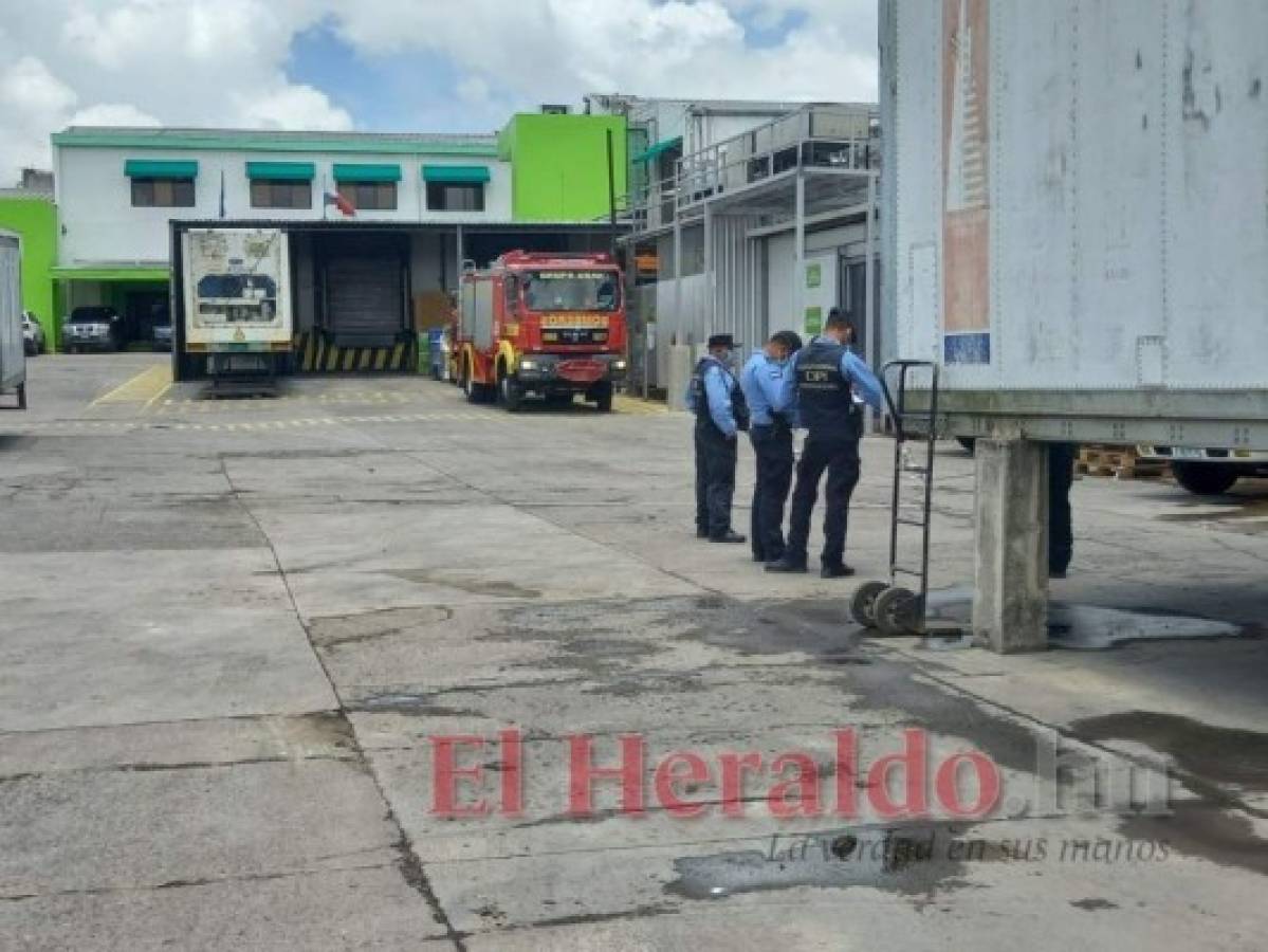 Hombre muere al caer dentro de un pozo séptico en la capital