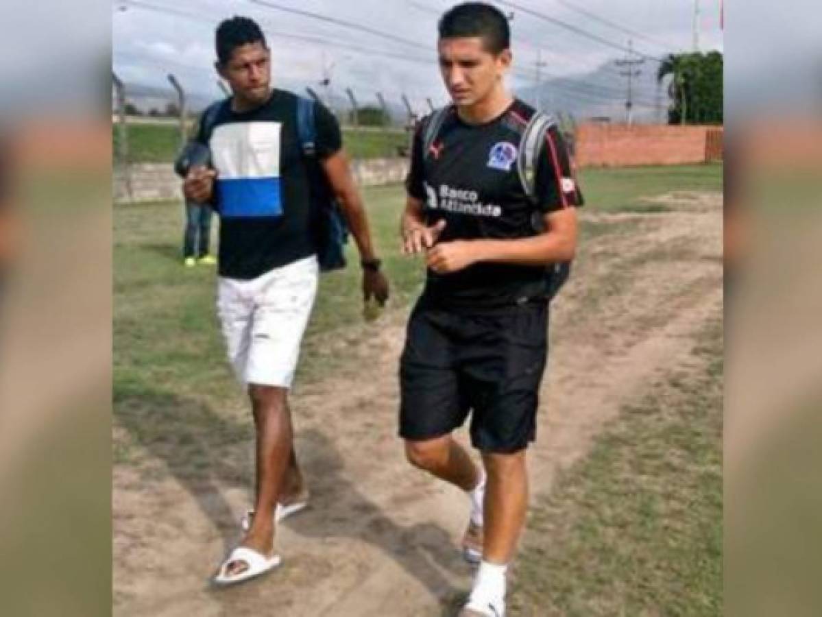 Johnny Leverón sorprende al entrenar con el plantel de Olimpia