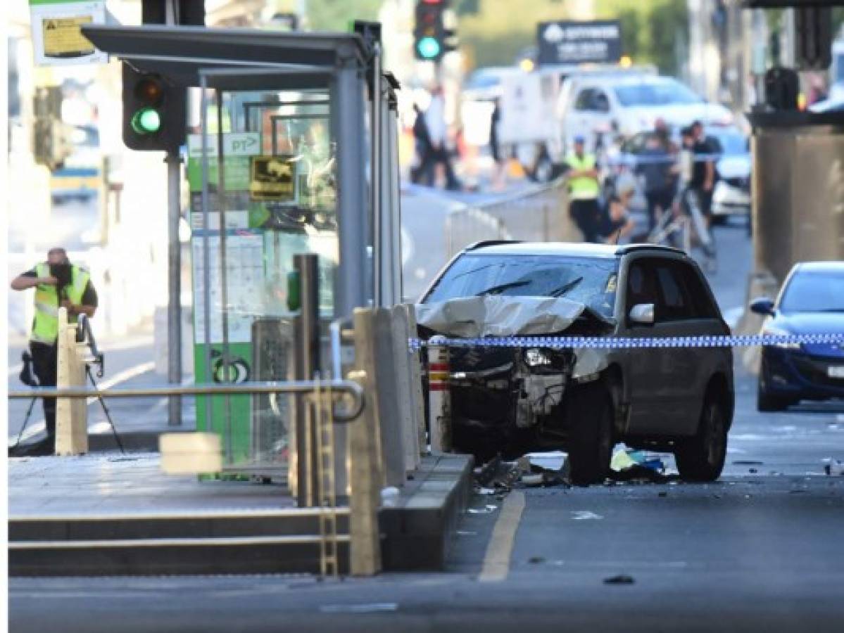 Un automóvil embiste deliberadamente a peatones en Melbourne hiriendo a 19 personas  