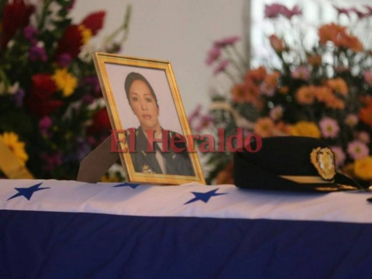 Dolor, llanto y desconsuelo en velorio de Patricia Valladares, víctima de accidente de helicóptero