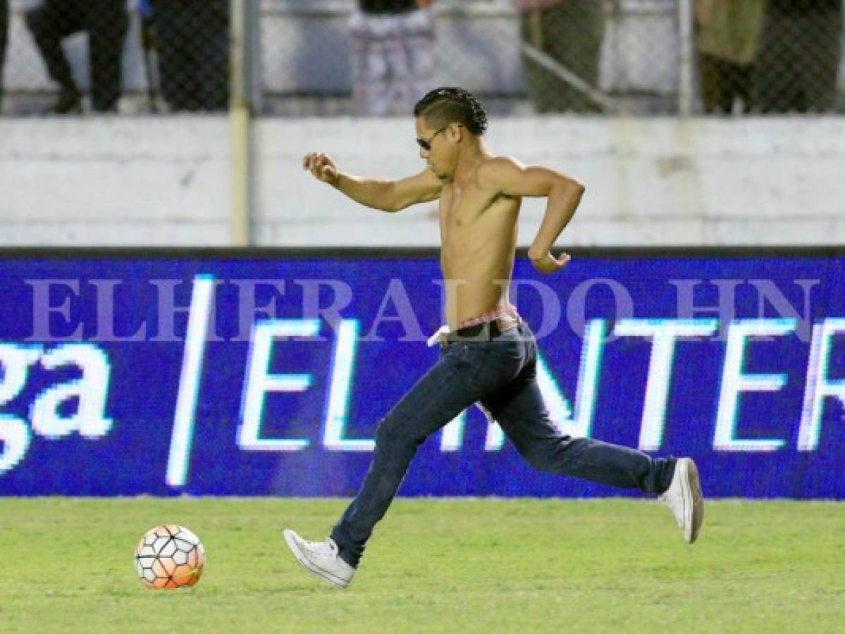 Lo del gol del aficionado en el derbi no solo se ha dado en Honduras