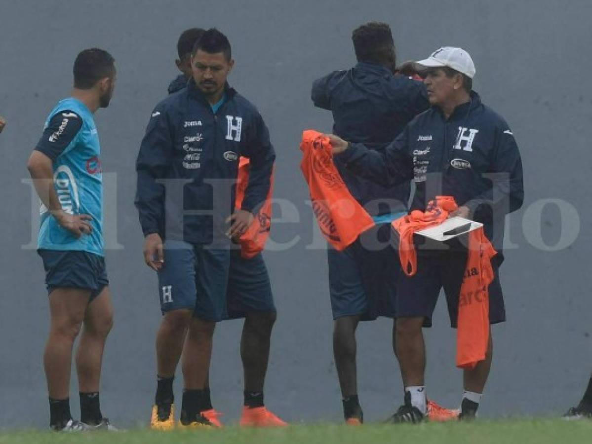 Selección de Honduras y sus 16 pasos durante el penúltimo entreno antes de ESA