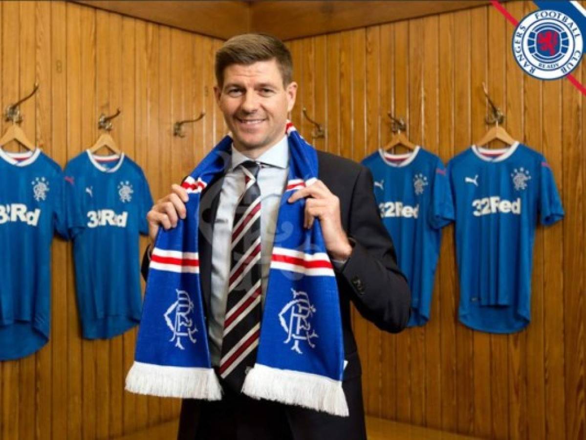 Steven Gerrard es el nuevo entrenador del Glasgow Rangers