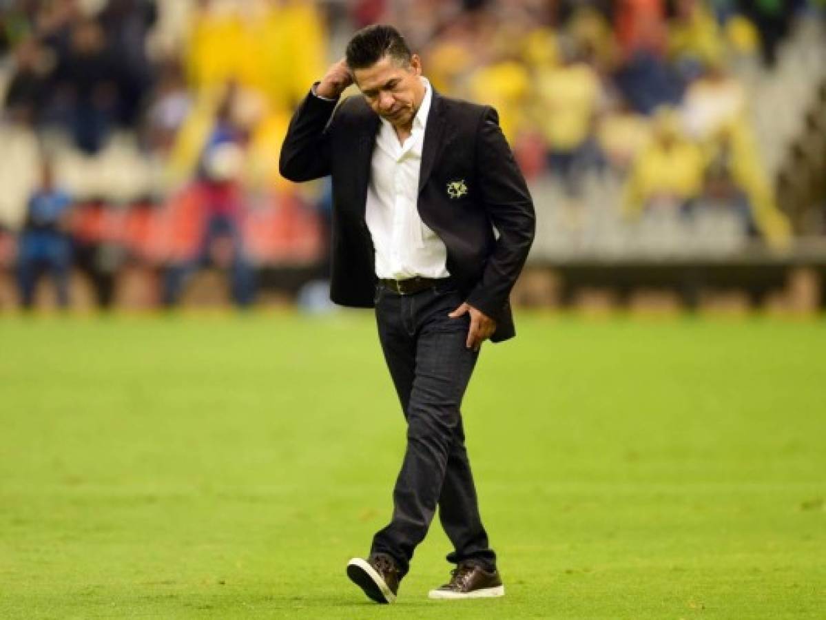 Nacho Ambriz cesado del América, suenan el Vasco Aguirre y Pedro Caixinha