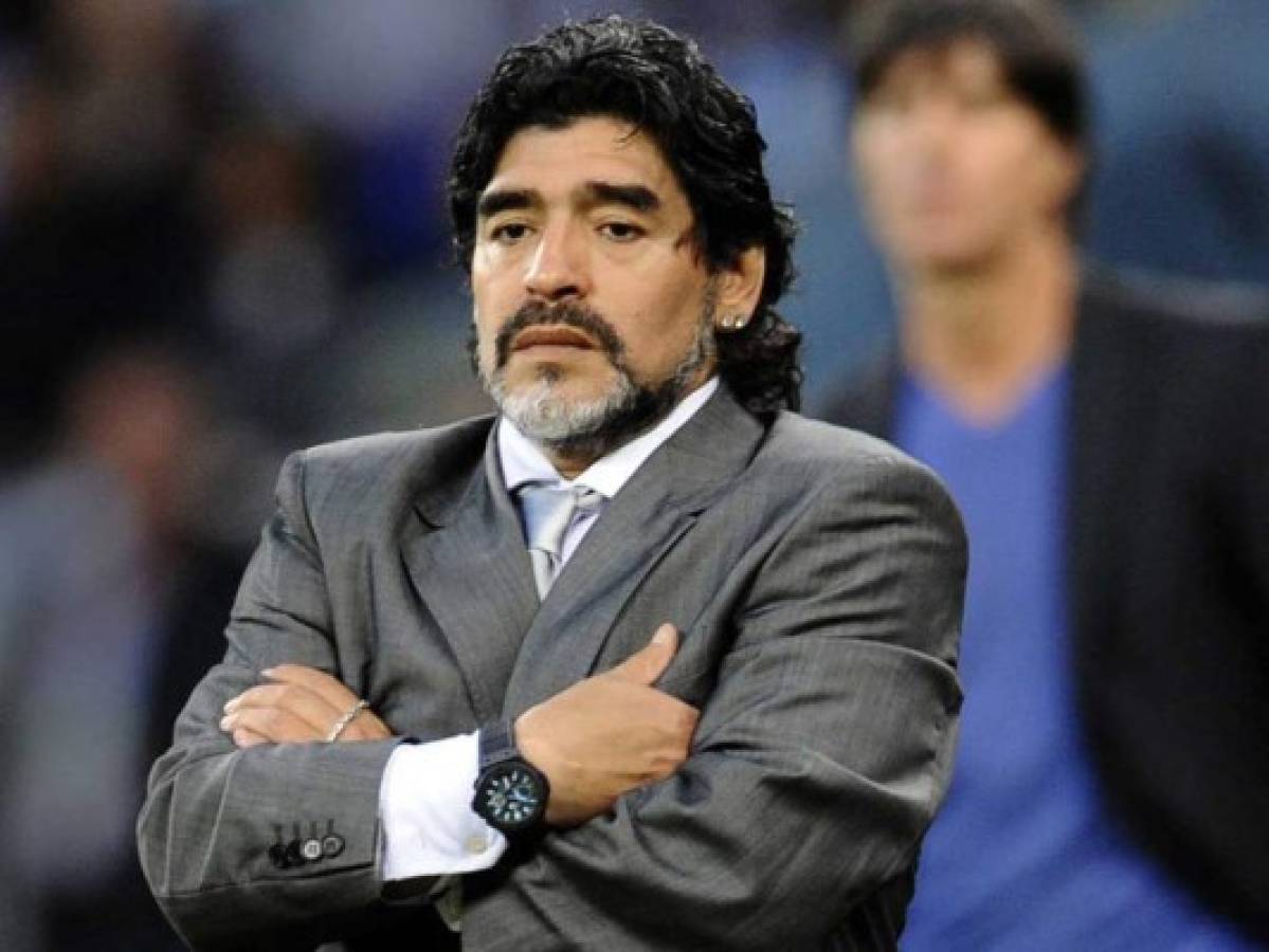 Maradona, acusado de fraude fiscal en Italia, se niega a pagar