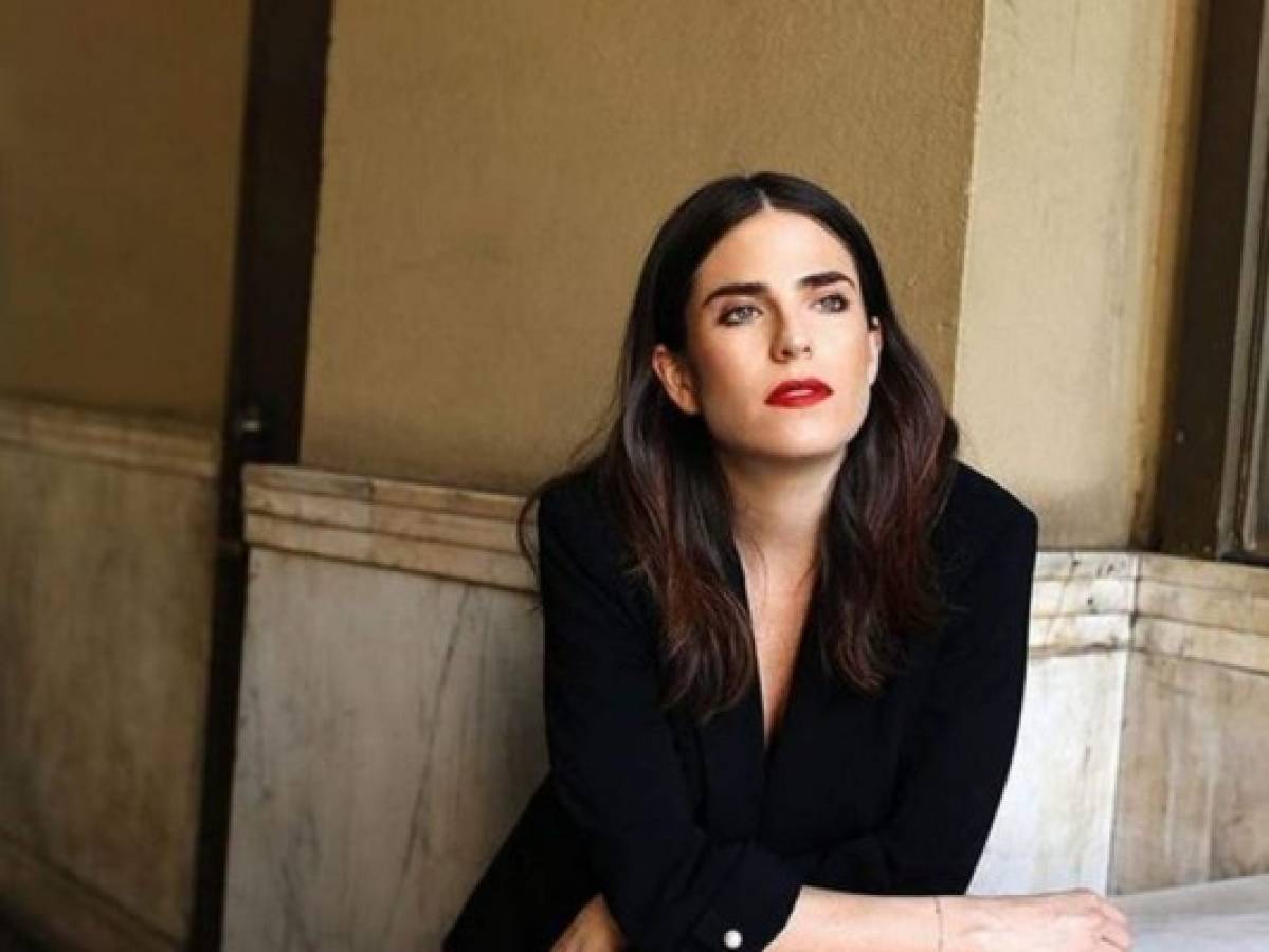 Karla Souza es mamá de una niña y lo anuncia con tierna imagen  