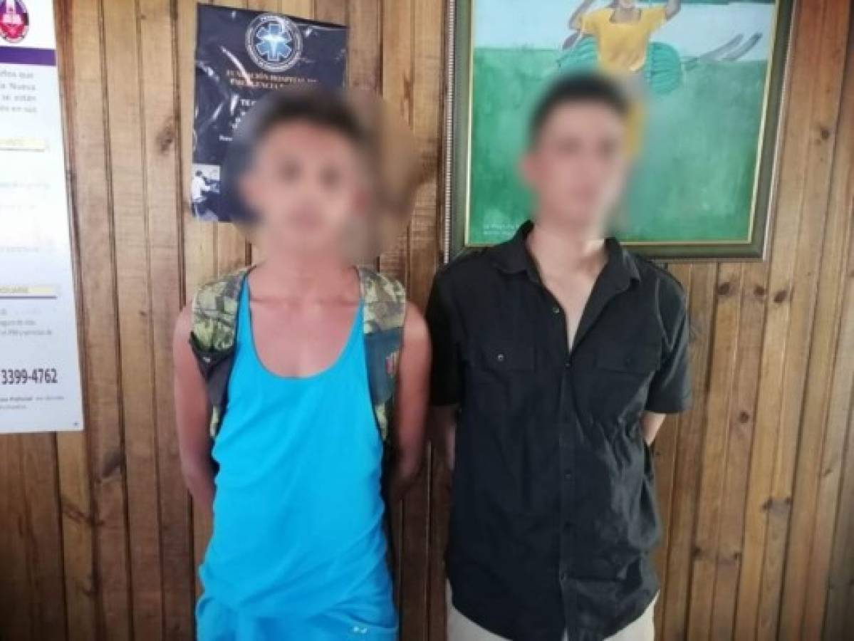 Hombres son detenidos después de asaltar una pulpería en La Ceiba