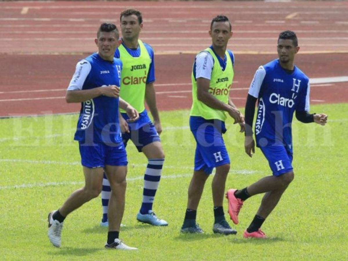 Selección de Honduras entrena a cómo puede en el Olímpico