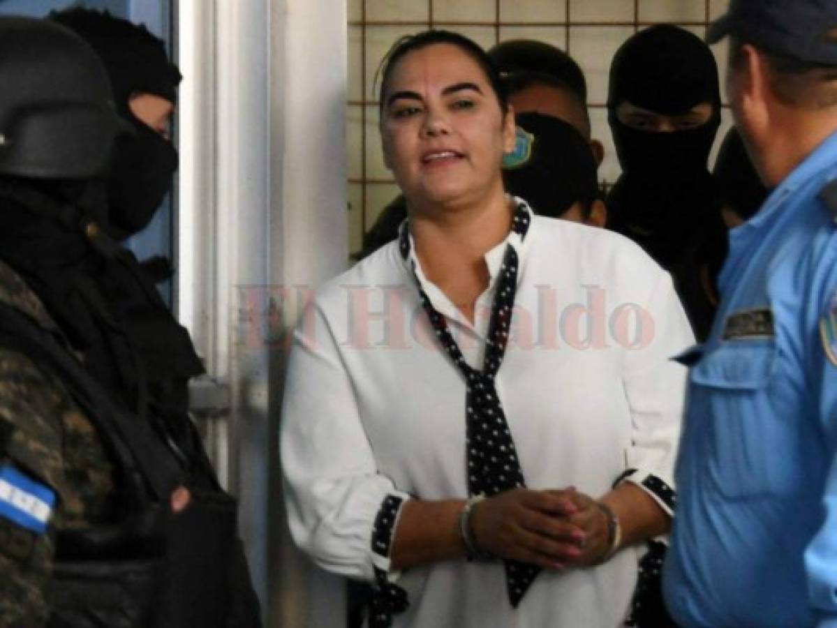 Honduras: En ocho días Rosa Elena de Lobo sabrá su futuro legal