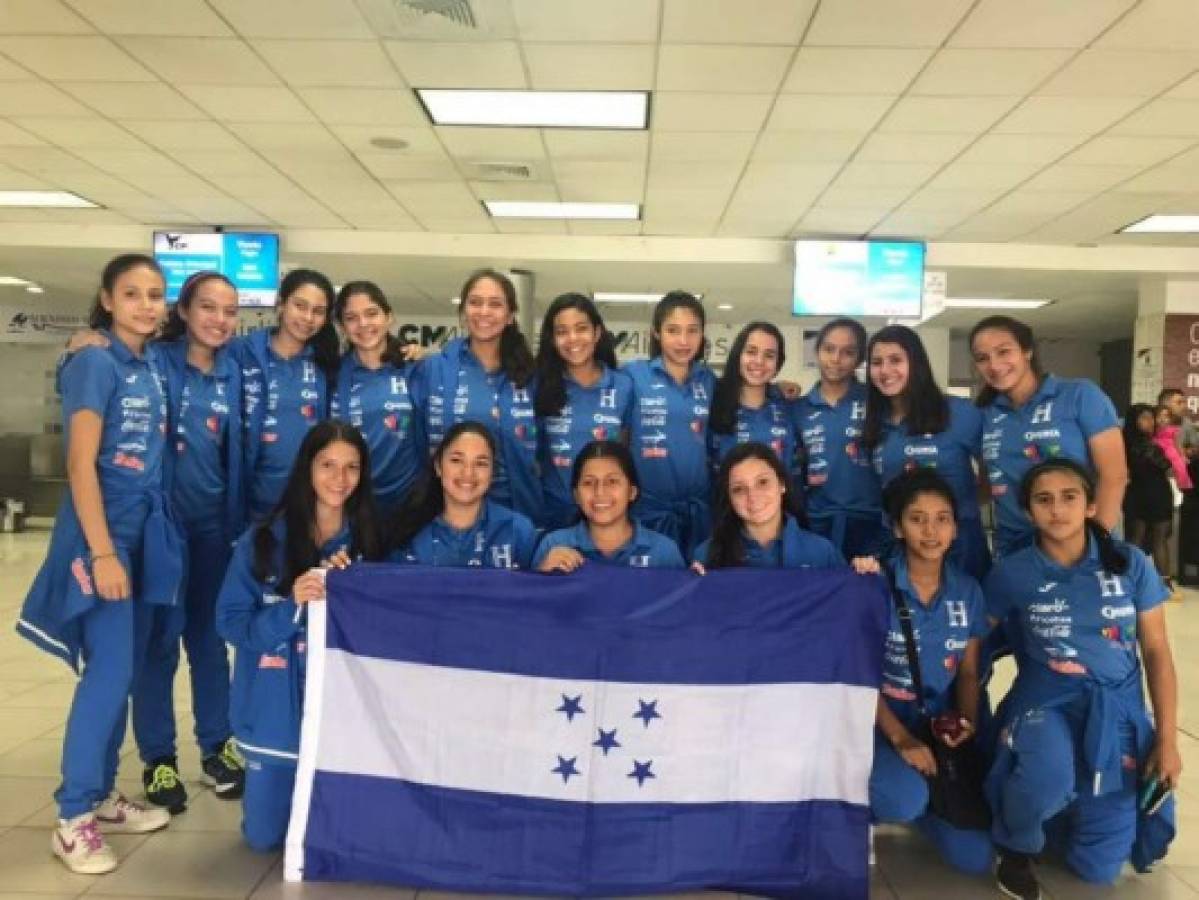 Sub 17 femenina de fútbol de Honduras partió rumbo al centroamericano en Panamá  