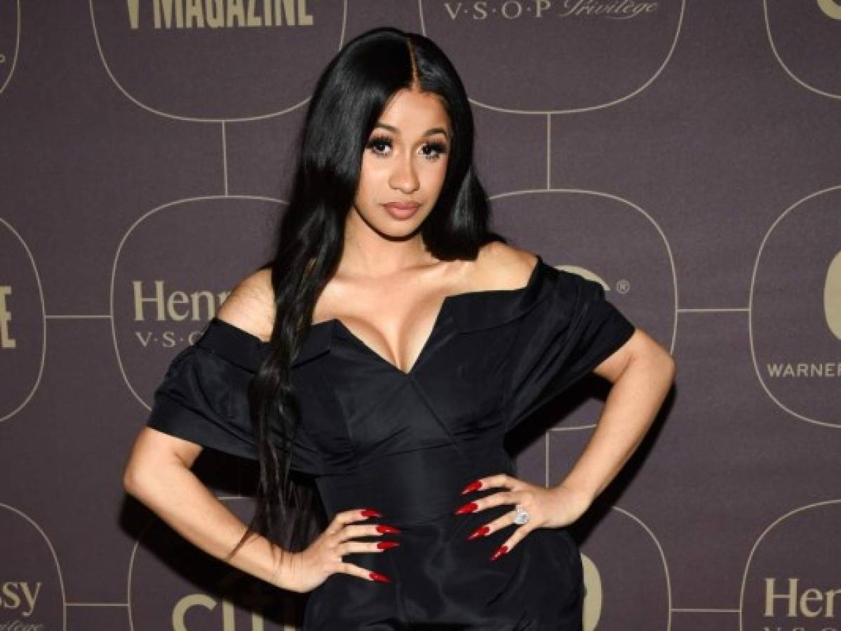 Cardi B comparte inédita fotografía de su boda con Offset