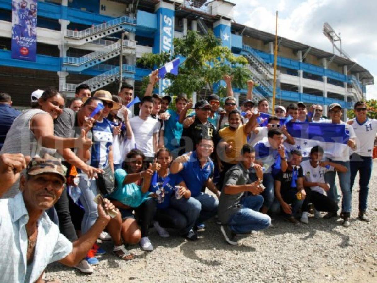 Hondureños vuelven a creer en su equipo y llegan al Olímpico de San Pedro Sula