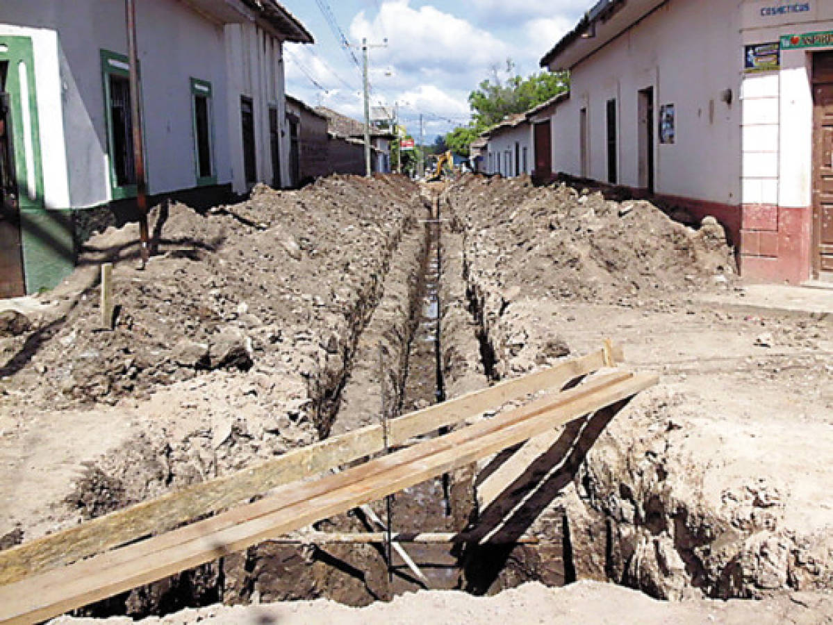 Inicia pavimentación de calles del centro urbano de Güinope