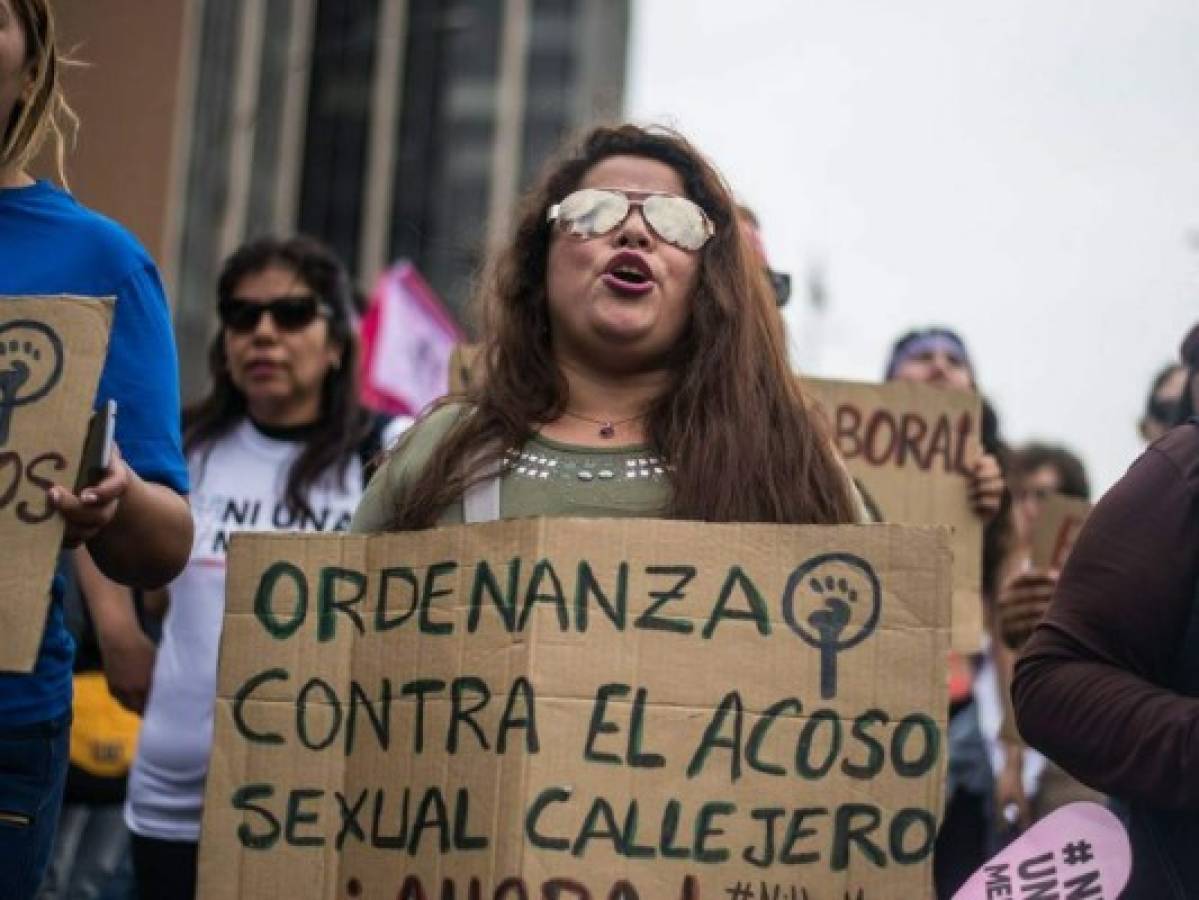 'Nos están matando': Miles rechazan violencia contra la mujer en Perú