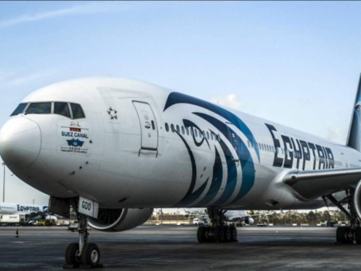 Presidente François Hollande confirma que el avión de EgyptAir se estrelló