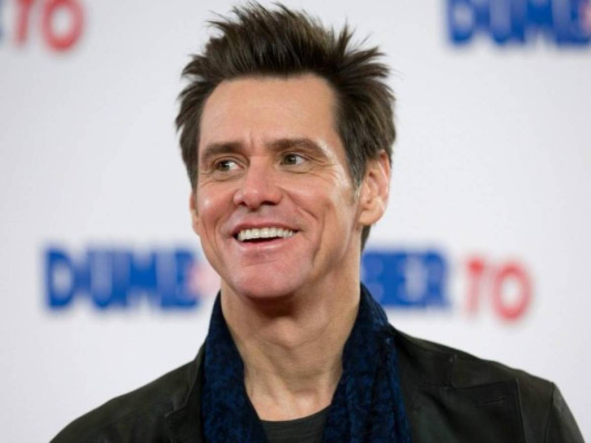 Demandan al actor Jim Carrey por la muerte de su novia