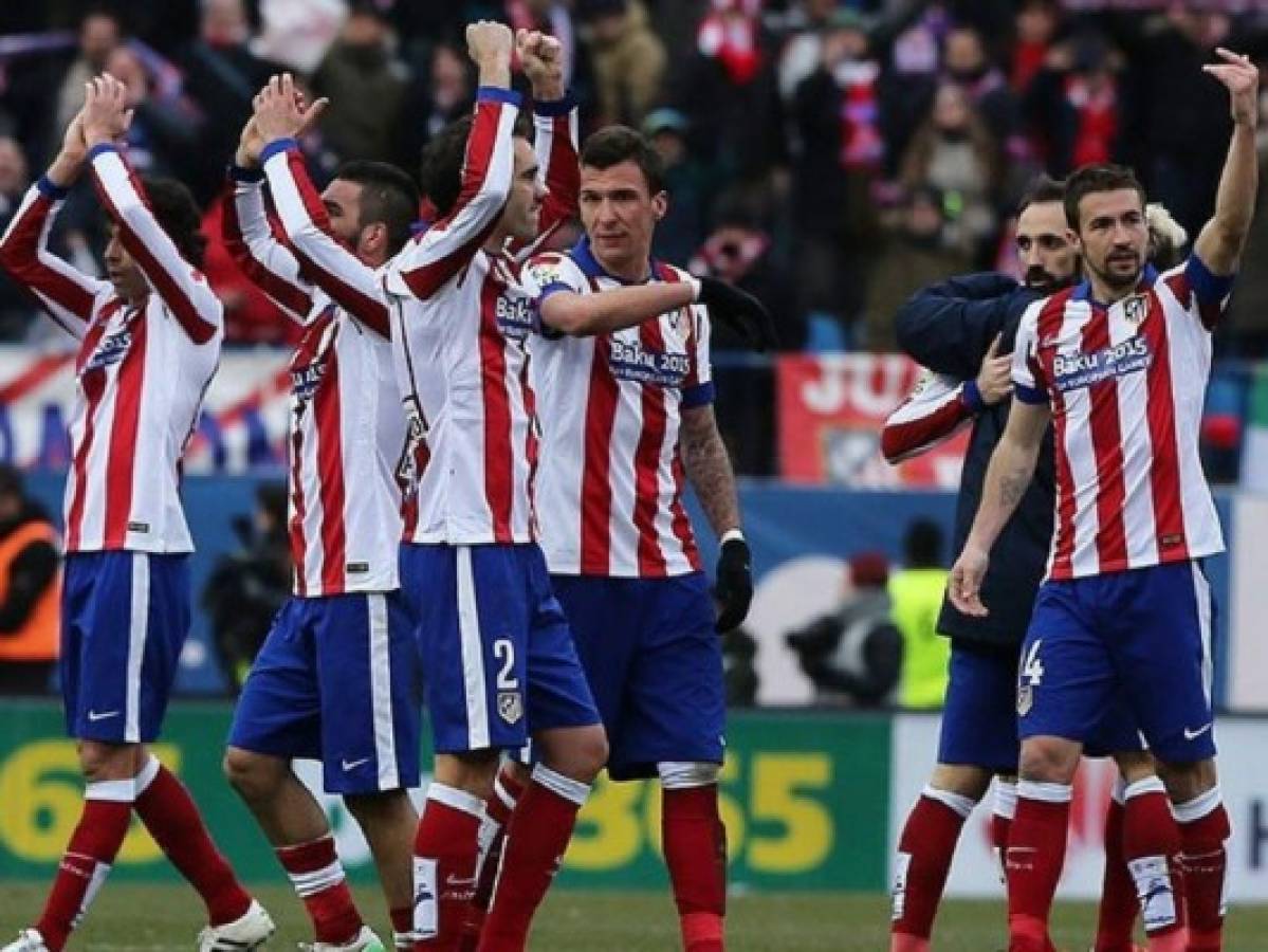 El Atlético gana a Las Palmas (3-0) y consolida su segundo puesto