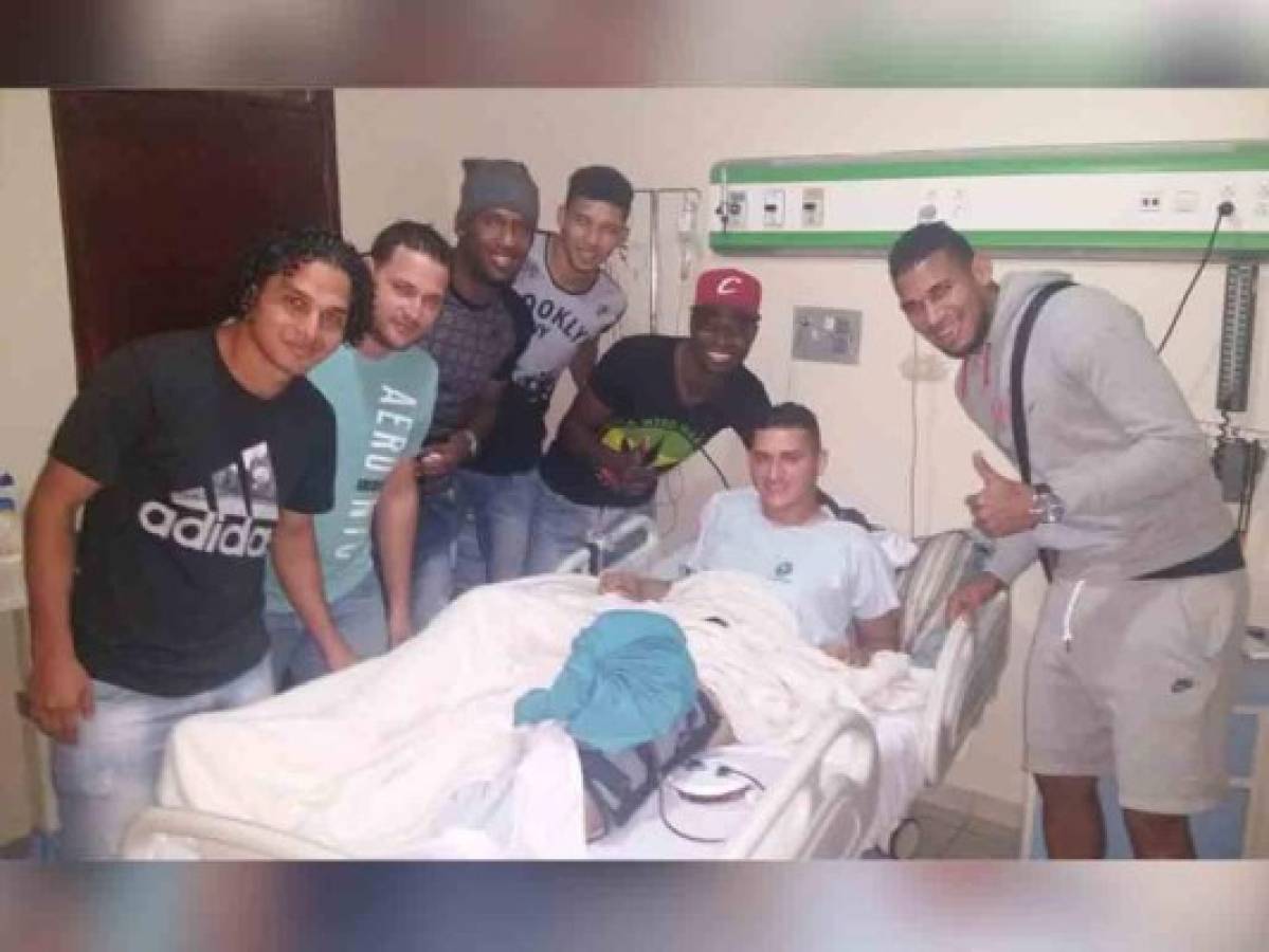 Jugadores de Platense visitan a Harold Fonseca