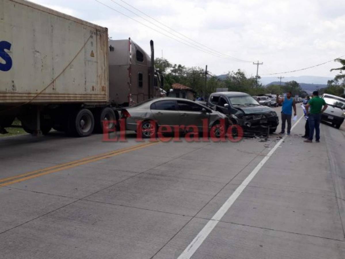 Dos personas heridas deja accidente en la carretera al sur de la capital