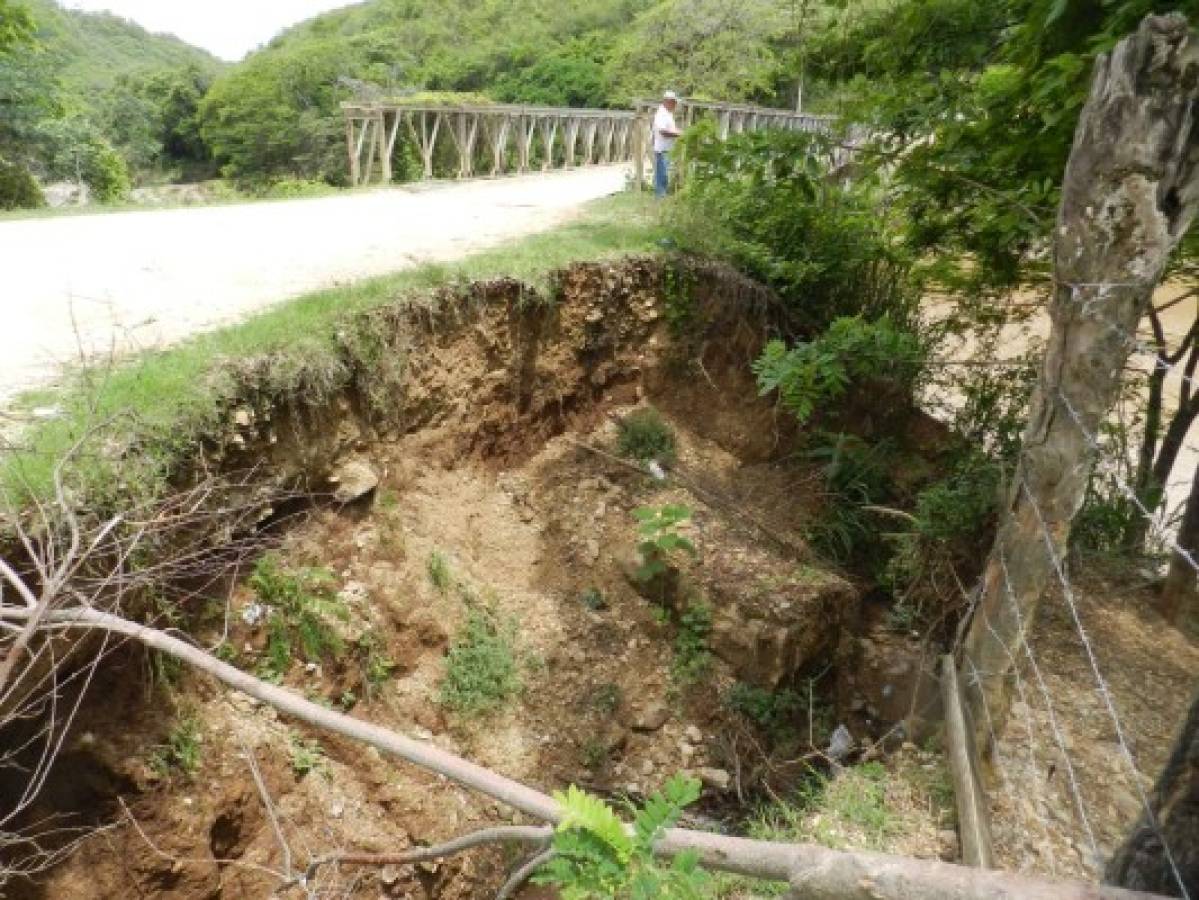 176 casas afectadas y 17 sectores incomunicados por fuertes lluvias