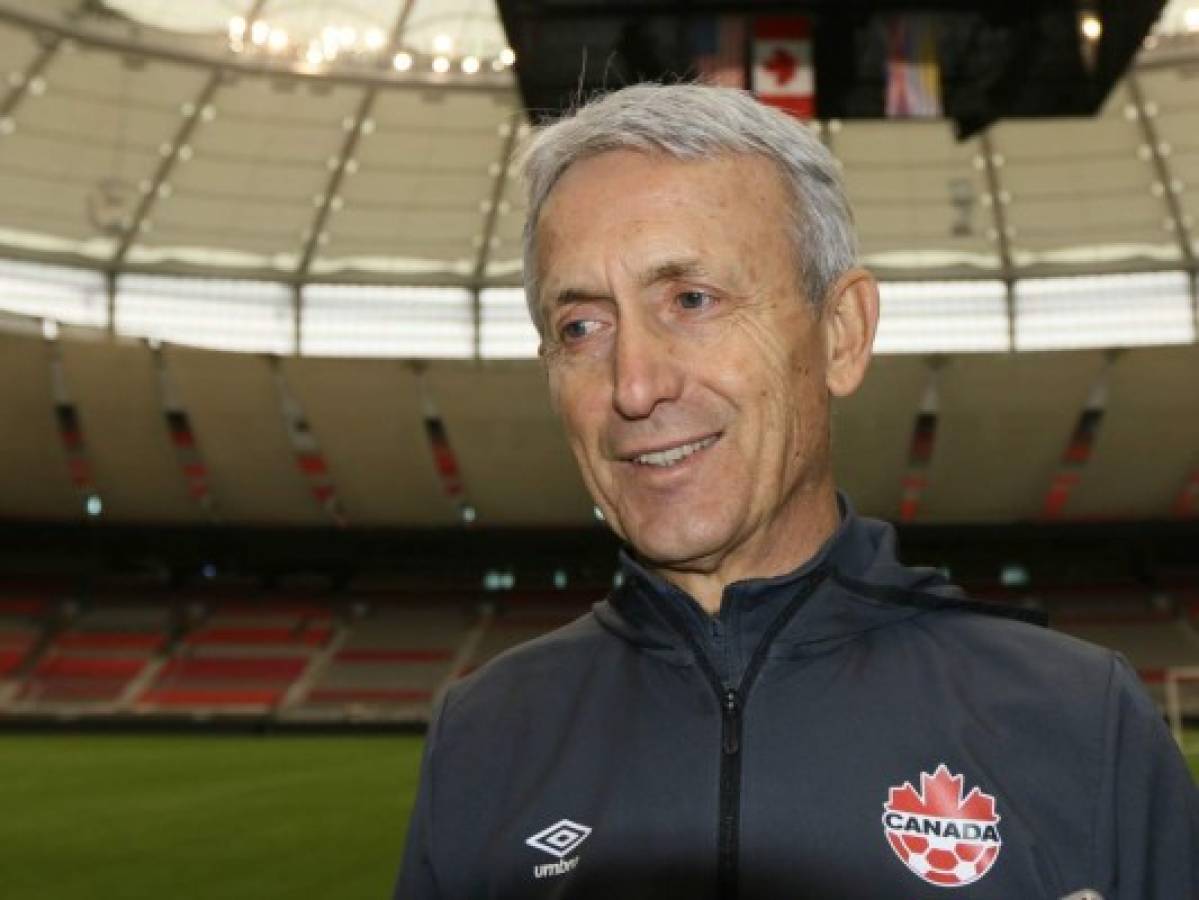 Benito Floro, el técnico de Canadá que es recordado por una magistral regañada