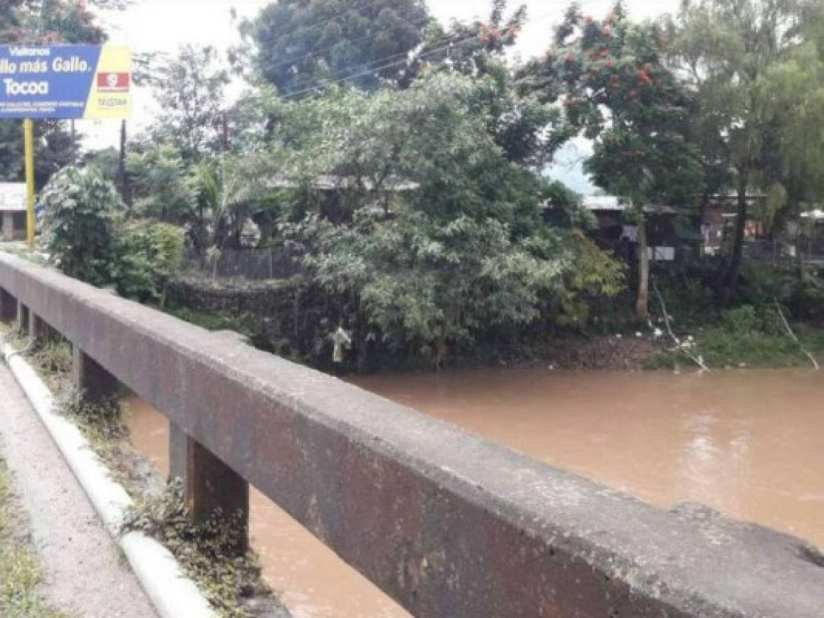 Mujer y su hijo de 5 años mueren arrastrados por las aguas del río Tocoa