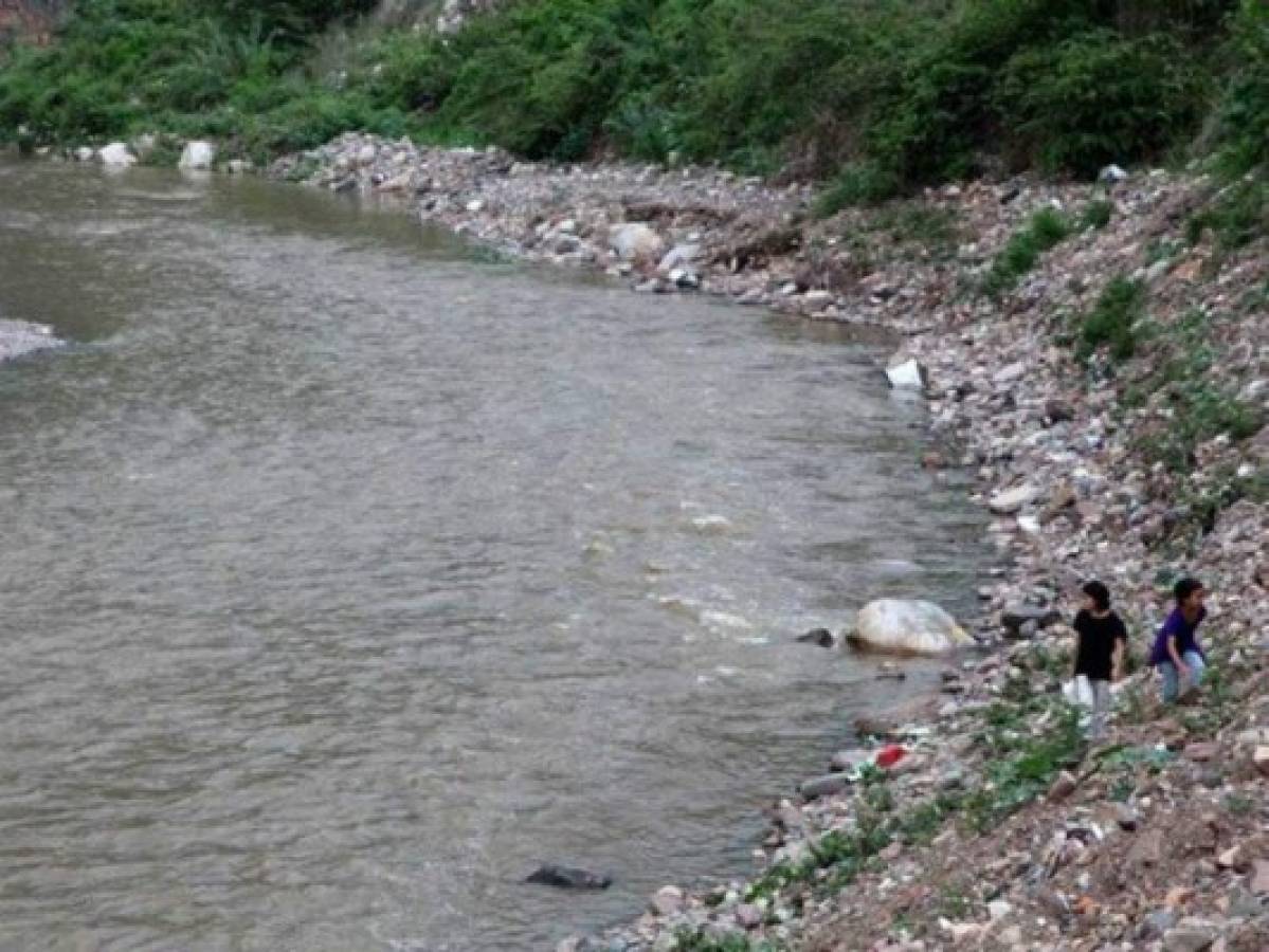 Tegucigalpa: Encuentran el cuerpo de un niño de nueve años flotando en un río