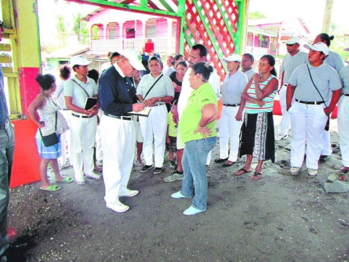 Prohíben más negocios en zona de marejadas