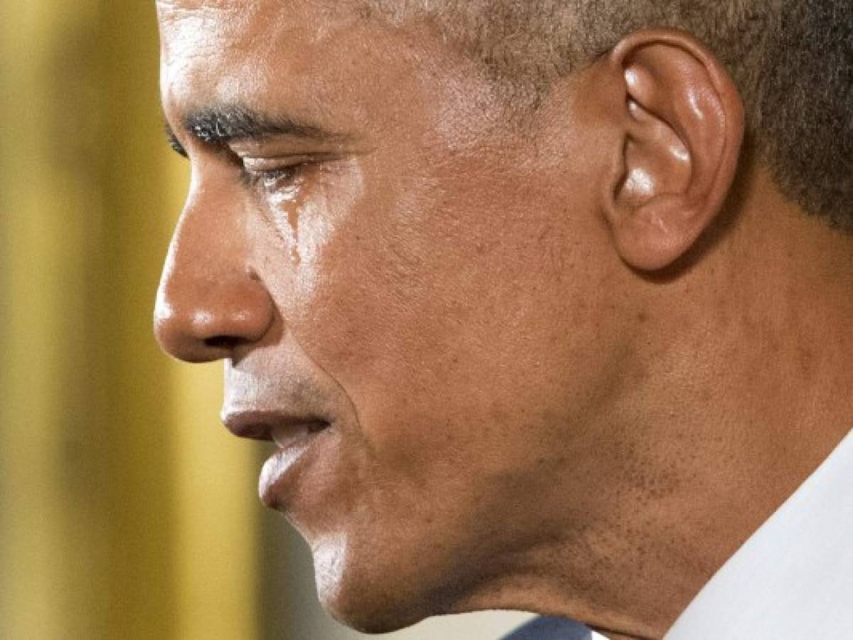 Obama llora al anunciar acción ejecutiva sobre control de armas en EE UU  