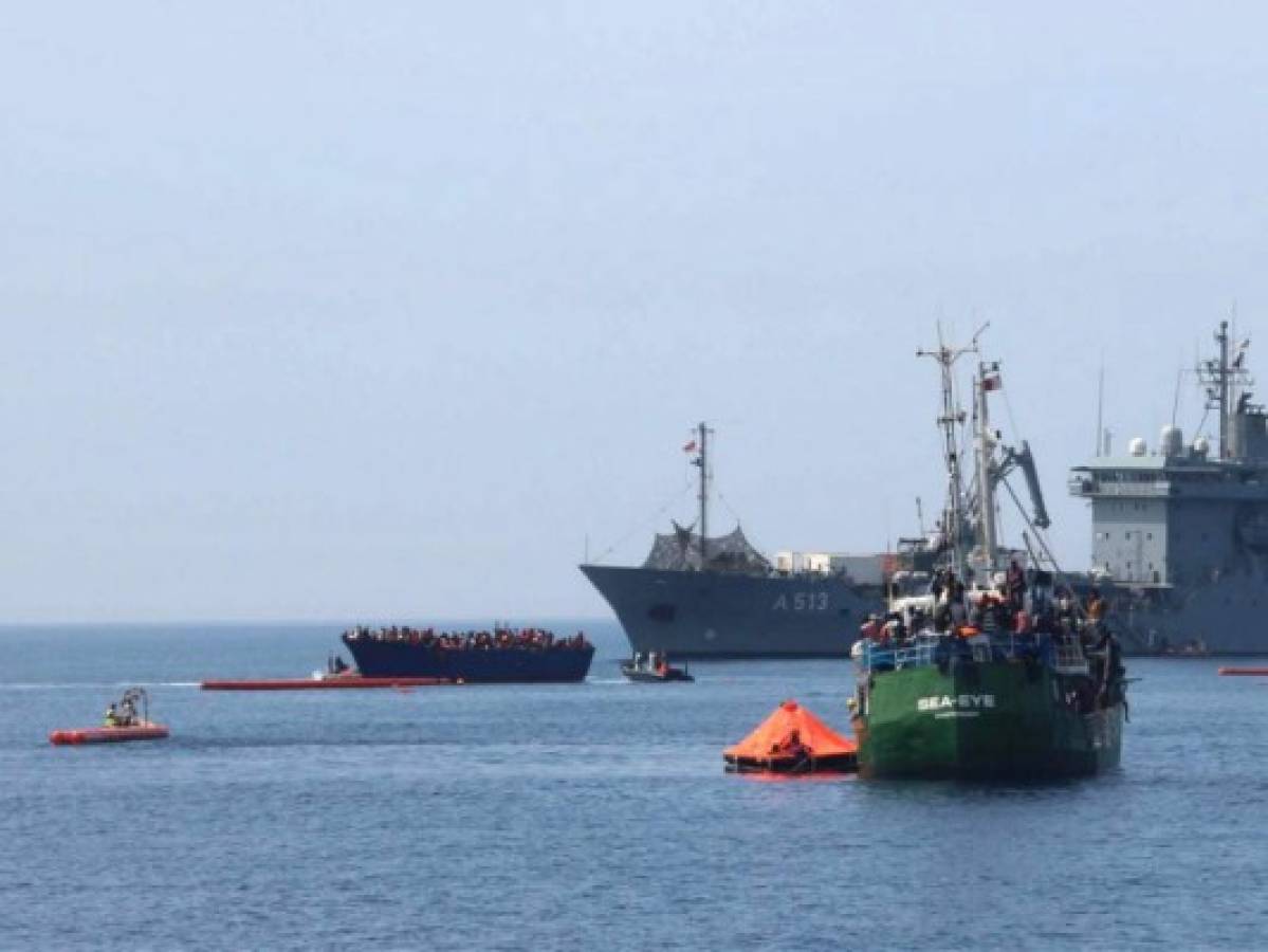 Encuentran al menos siete migrantes muertos en las costas de Libia