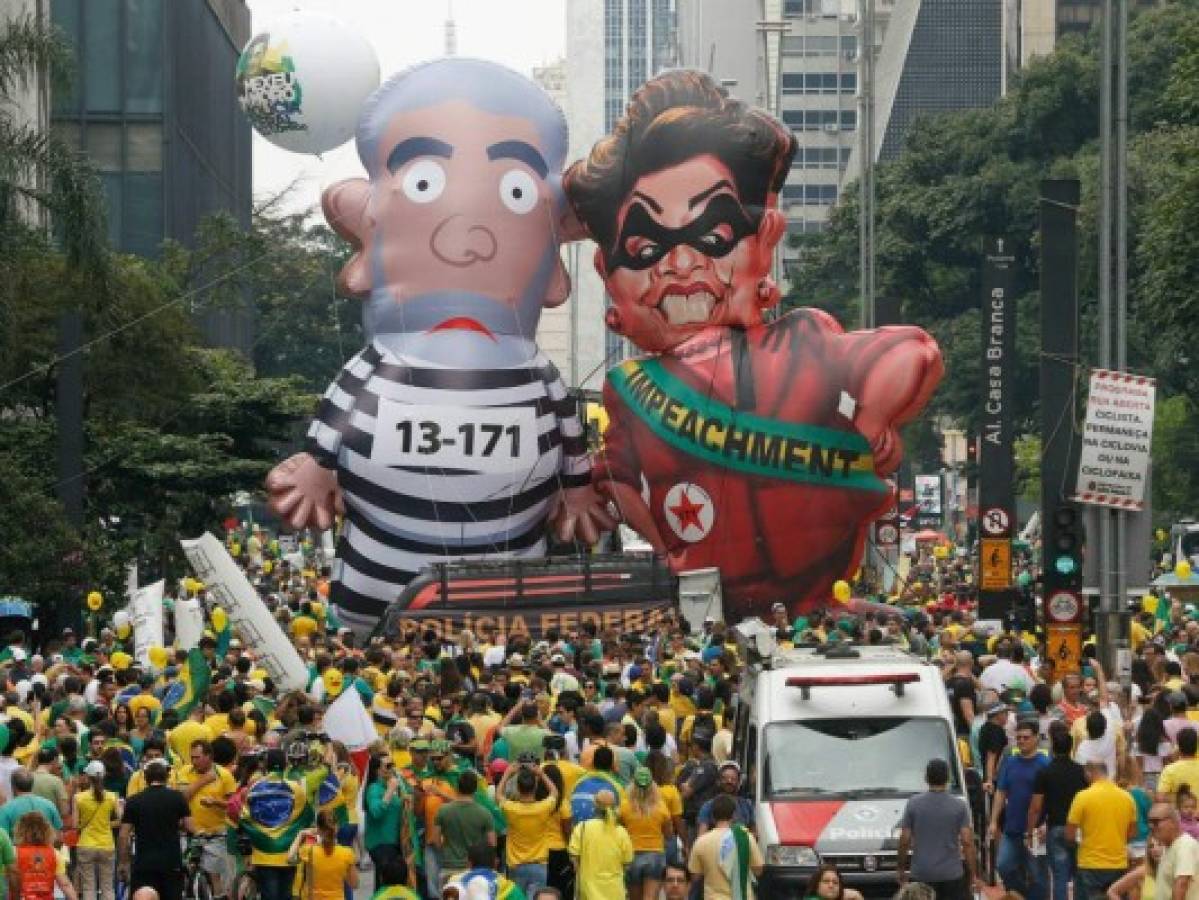 Grandes protestas en Brasil suman presión sobre presidenta