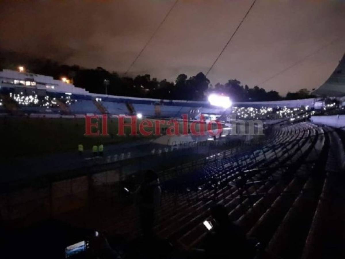 Apagón en el Doroteo Guamuch sorprende a Motagua y Comunicaciones previo a la final