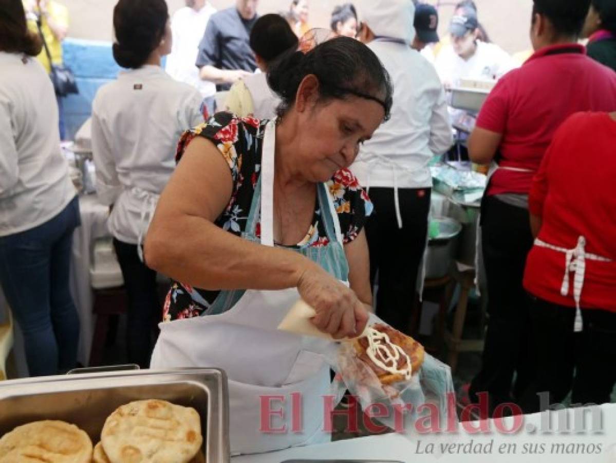 1.3 millones de personas estiman las autoridades que habitan la capital hondureña.