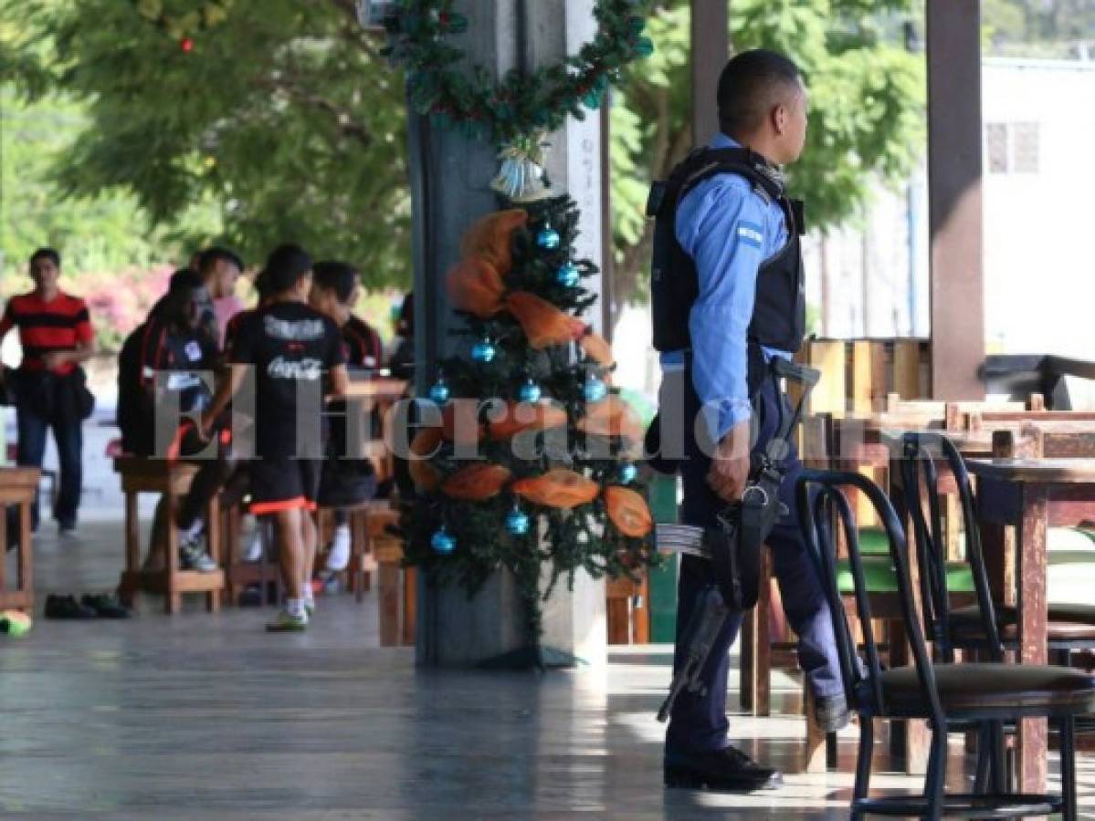 Olimpia entrena bajo resguardo policial