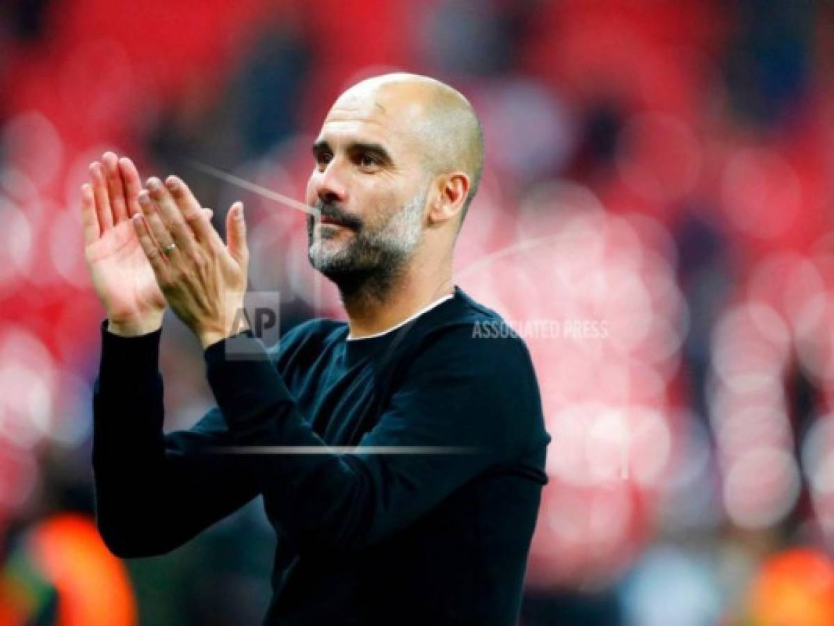 Guardiola discutirá su futuro con Manchester City 