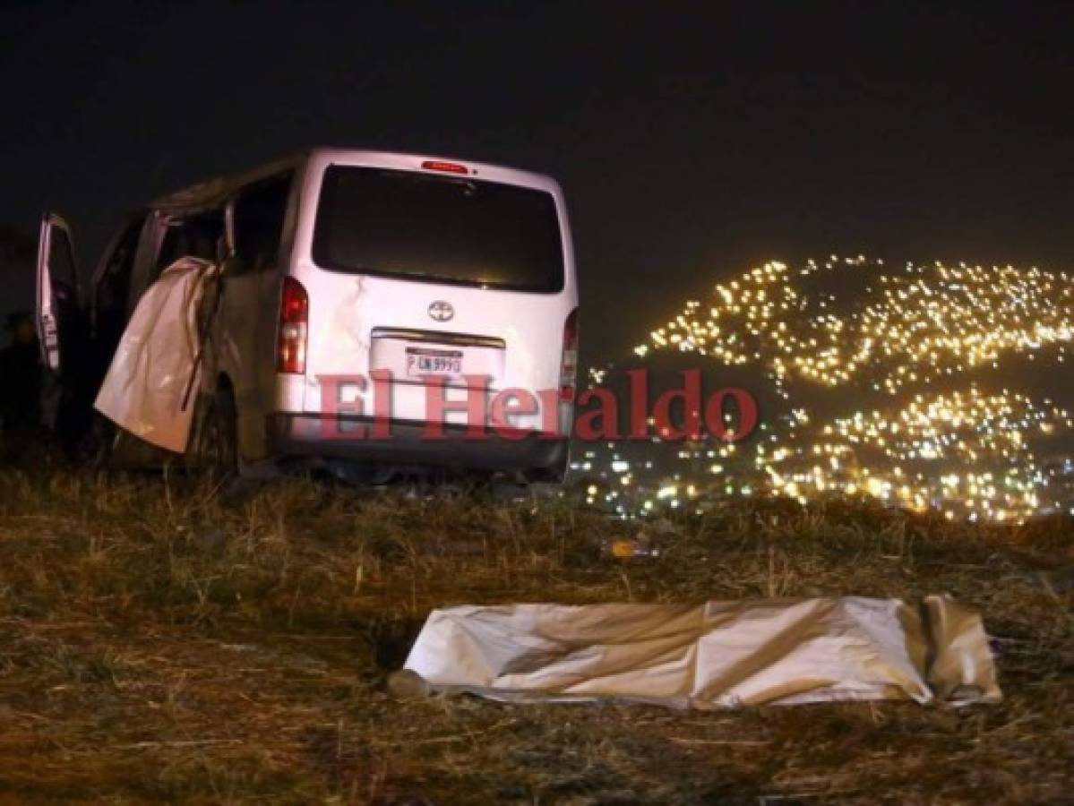 Dos muertos y varios heridos tras choque de bus 'rapidito' en el anillo periférico de la capital de Honduras