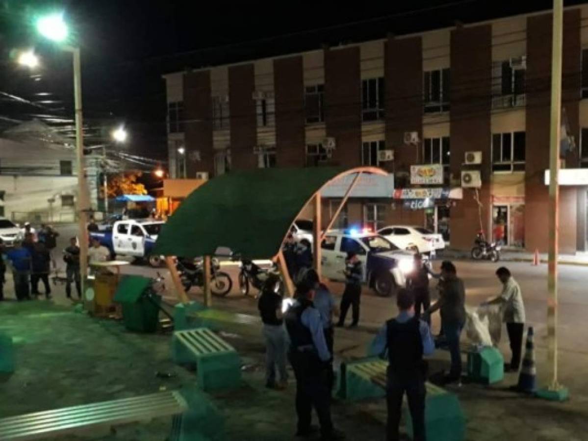 De varios disparos matan a hombre en el parque central de La Ceiba