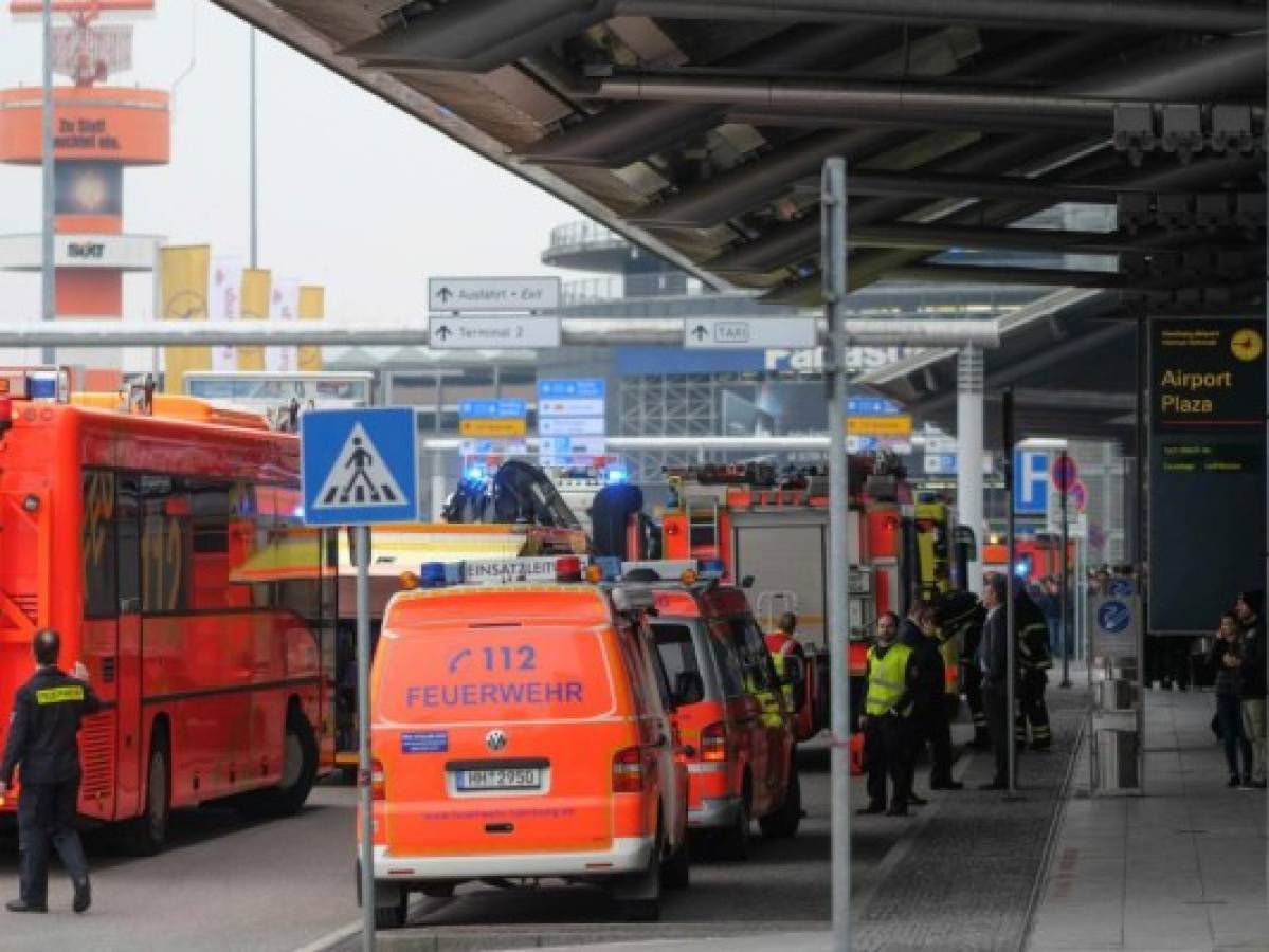 Evacúan aeropuerto de Hamburgo por irritante en el aire